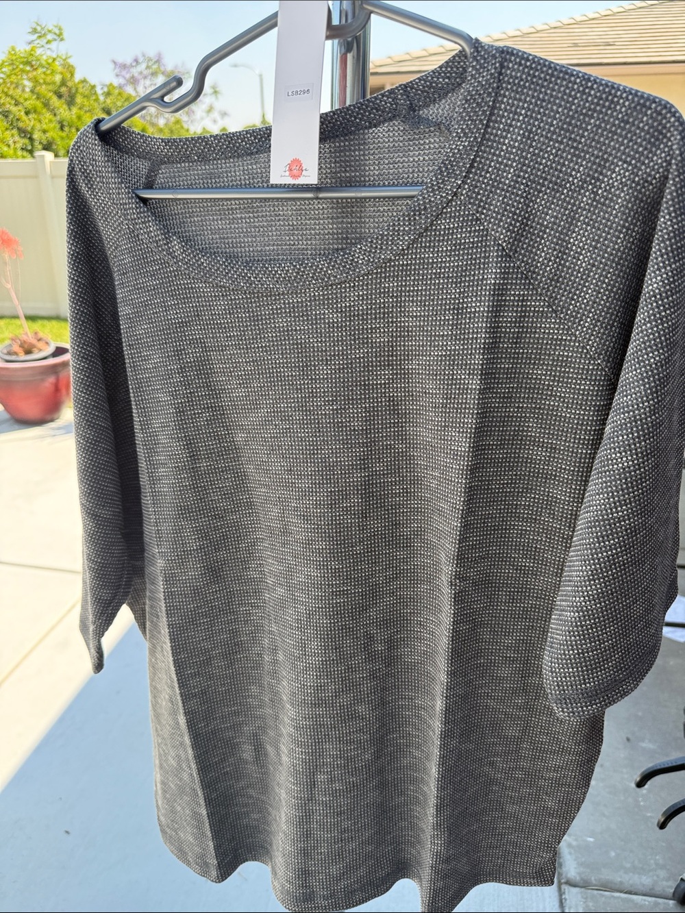 Women's Gray Knit Short-Sleeve Top
